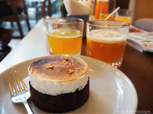 ケーキと紅茶