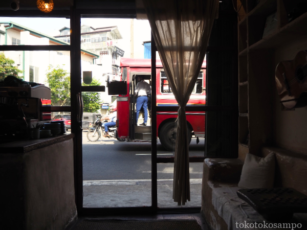 CAFE BUONOの店内からの景色